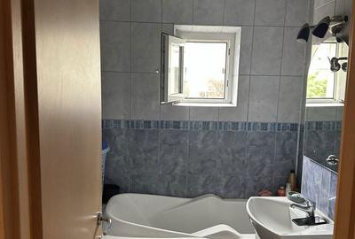 Apartament cu 3 camere decomandat în Satu Nou - 8