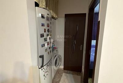 Apartament cu 3 camere semidecomandat în Drumul Găzarului - 11