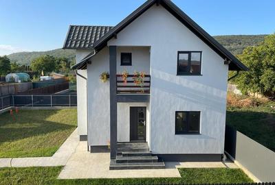 Casă cu 4 camere în Gherăiești - 5