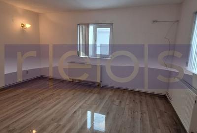 Casă individuală cu 8 camere cu Canalizare în Mihai Bravu - 4