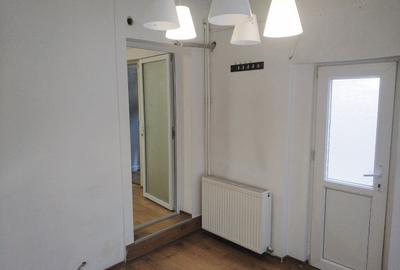 Centru - Spatiu birou, doua camere, centrala cu gaz - 2