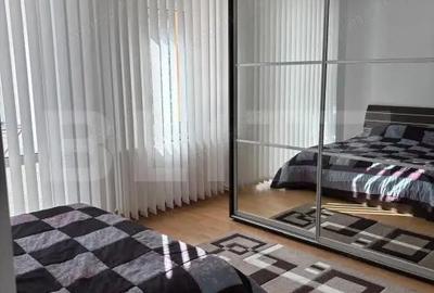 Apartament cu 4 camere decomandat în Obcini