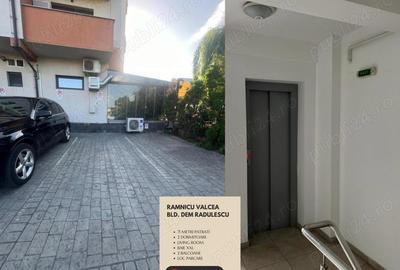 Apartament cu 3 camere decomandat în Ostroveni - 9
