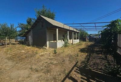 Teren de 1800 mp, în Foltești - 5