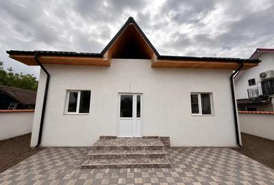 Casă cu Teren 230 Mp în Central