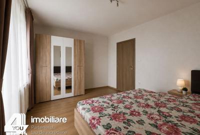 Apartament cu 3 camere decomandat în Podgoria