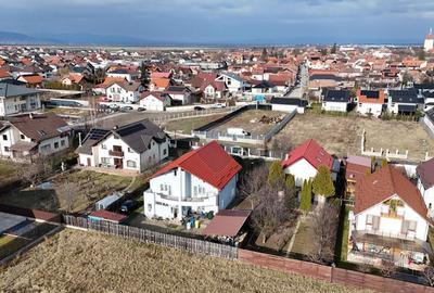 Casă cu 6 camere cu Teren 1075 Mp în Cristian - 28