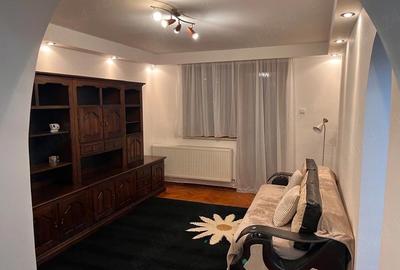 Apartament cu 2 camere decomandat în Central - 2