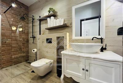 Casă individuală cu 10 camere cu Teren 500 Mp în Lazaret - 12