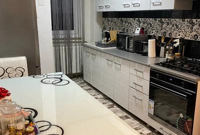 Apartament de vanzare - 4