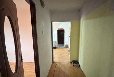 Apartament cu 3 camere semidecomandat în Bunești - 4