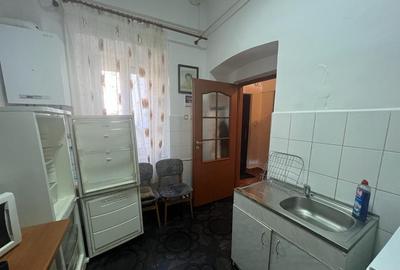 Inchiriez apartament 3 camere zona Boul Rosu - ID : RH-41310-property - 3