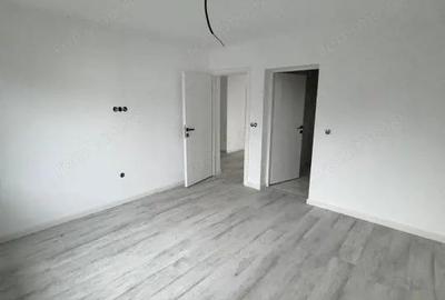 Casă cu Teren 600 Mp în Satu Nou de Jos - 9