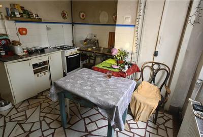Apartament cu 3 camere semidecomandat în Central - 3