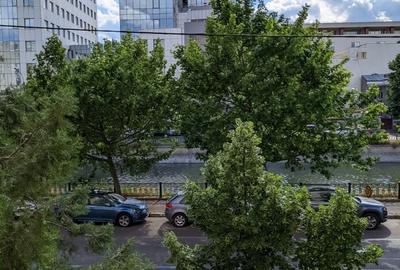 Apartament modernizat de 3 camere - locatie ultra-centrala - 12