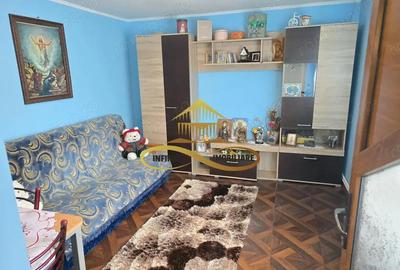 Casa de vanzare in oras / cartier CFR din caramida P+M - 12