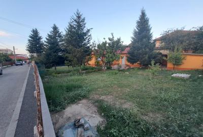 Casă cu 4 camere în Central - 1