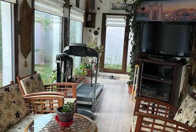 Casă cu 5 camere în Energiei