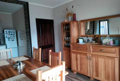 Casă cu 4 camere în Sărata - 4