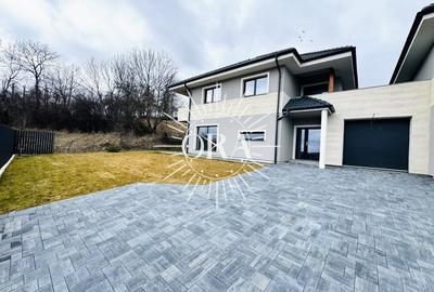 Duplex cu 4 camere cu Garaj în Feleacu - 1