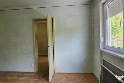 Apartament cu 3 camere decomandat în Sud - 1