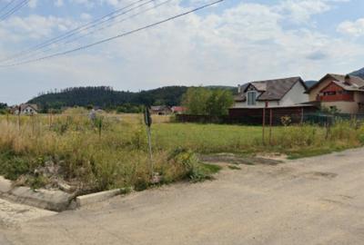 Teren Construcții intravilan de 1441 mp, în Florilor - 1