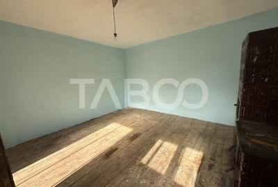 Casa de vanzare 2 camere 75mpu teren liber 982 mp anexe Sat Vad - 6