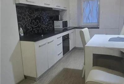 Apartament cu 3 camere decomandat în Ștefan cel Mare - 3