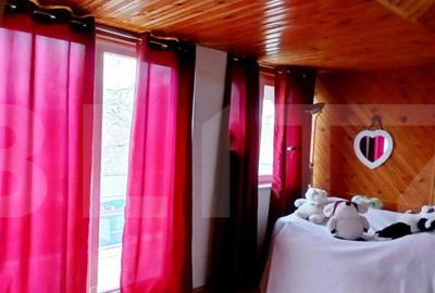 Doua case de vanzare, 263 mp, teren 800 mp, zona Iosia, in e - 16