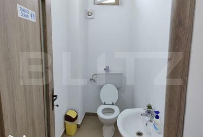 Casă cu 8 camere cu Teren 2667 Mp în Central - 3