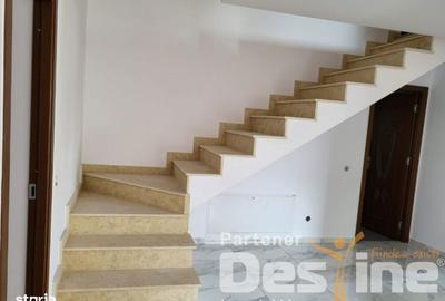 Casă cu 6 camere cu Canalizare în Bunloc - 2