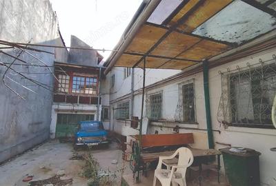 Casă cu 6 camere cu Canalizare în Moșilor - 4