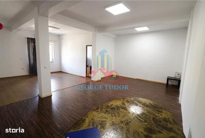 Spațiu comercial, de 60 mp, în Runcu - 2