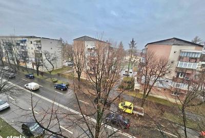 Apartament cu 3 camere decomandat în Micro 17 - 2