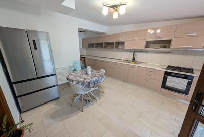 Apartament cu 3 camere, mobilat în Bucureștii Noi - 18