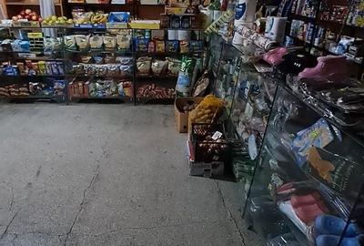 Spațiu comercial, de 1,200 mp, în Lanurile - 1