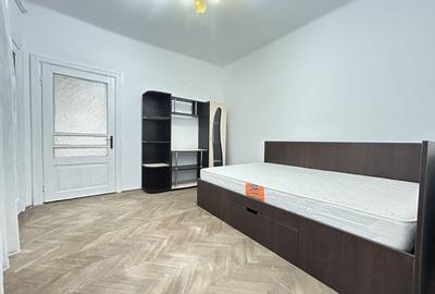 Casă cu 3 camere cu Canalizare în Delfinariu