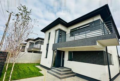 Casă cu 5 camere cu Teren 370 Mp în Berceni