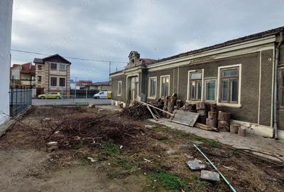 Teren de 600 mp, în Central - 4