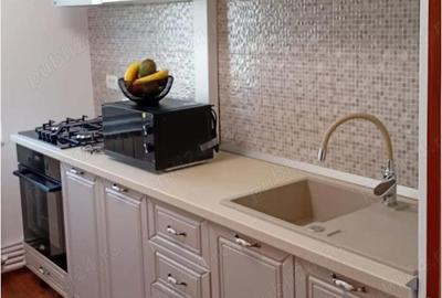 Apartament cu 3 camere decomandat în Central - 2