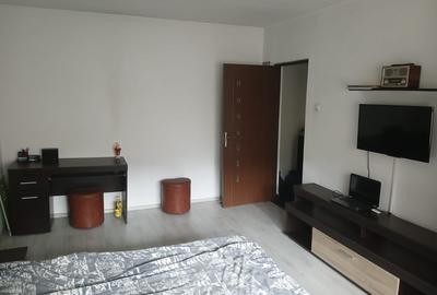 Garsonieră decomandată, mobilată în Gară - 1