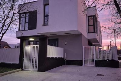 Casă cu 7 camere cu Canalizare în Elvila