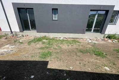 Apartament 2 camere|Finisaje la alegere|curte+2locuri parcare - 12