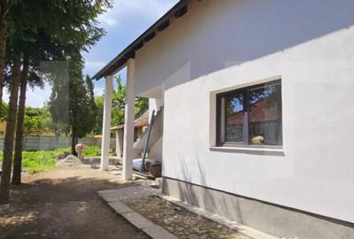 Casă cu 7 camere cu Teren 590 Mp în Semicentral - 1