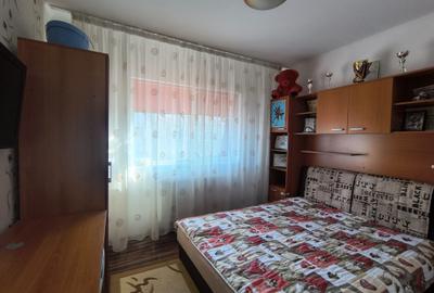 Apartament cu 2 camere decomandat, mobilat în Poarta 6 - 4