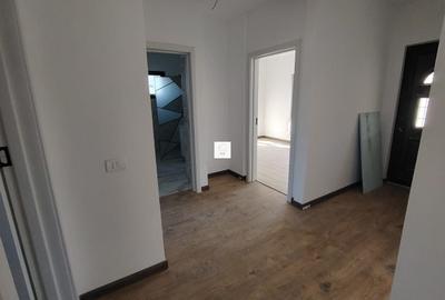 Casă individuală cu 4 camere cu Canalizare în Samurcași - 7