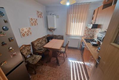 Apartament zona Inel 1 - 3