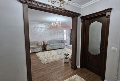 Apartament cu 3 camere decomandat, mobilat în Burdujeni - 20
