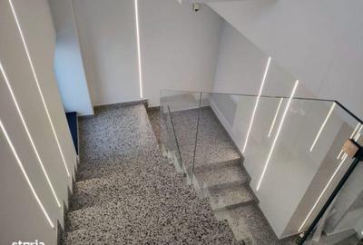 Spațiu comercial, de 48 mp, în Central