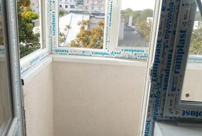 Apartament cu 3 camere semidecomandat în Viziru 3 - 7